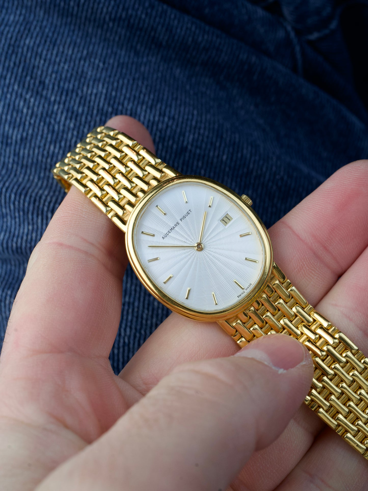 Audemars Piguet AP BA 65454 Ellipse Guilloche Date 18 Carat Yellow Gold 1990s