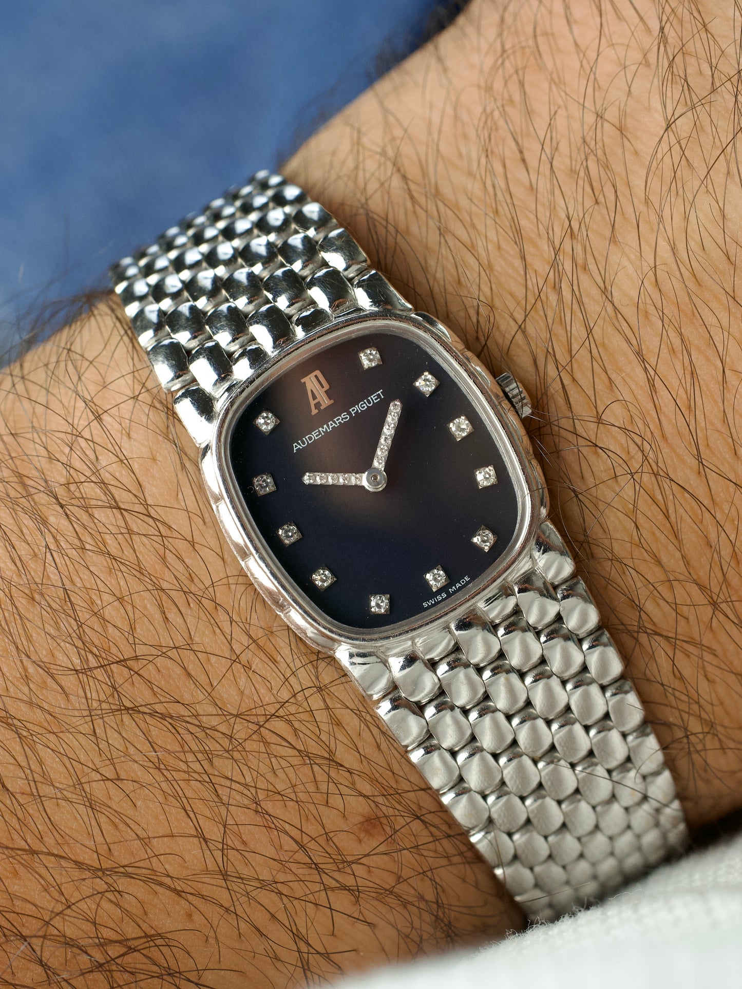 AP Cobra luxury vintage, wrist