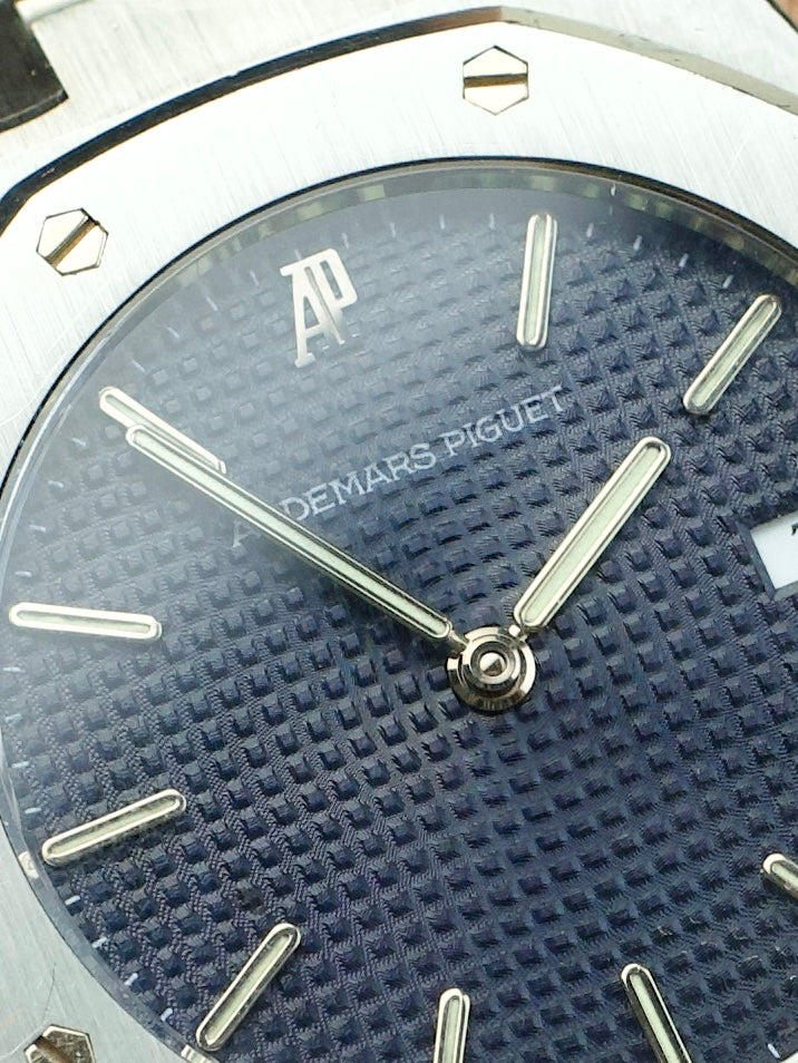 Audemars Piguet Royal Oak 56175st preowned vintage watch, dial