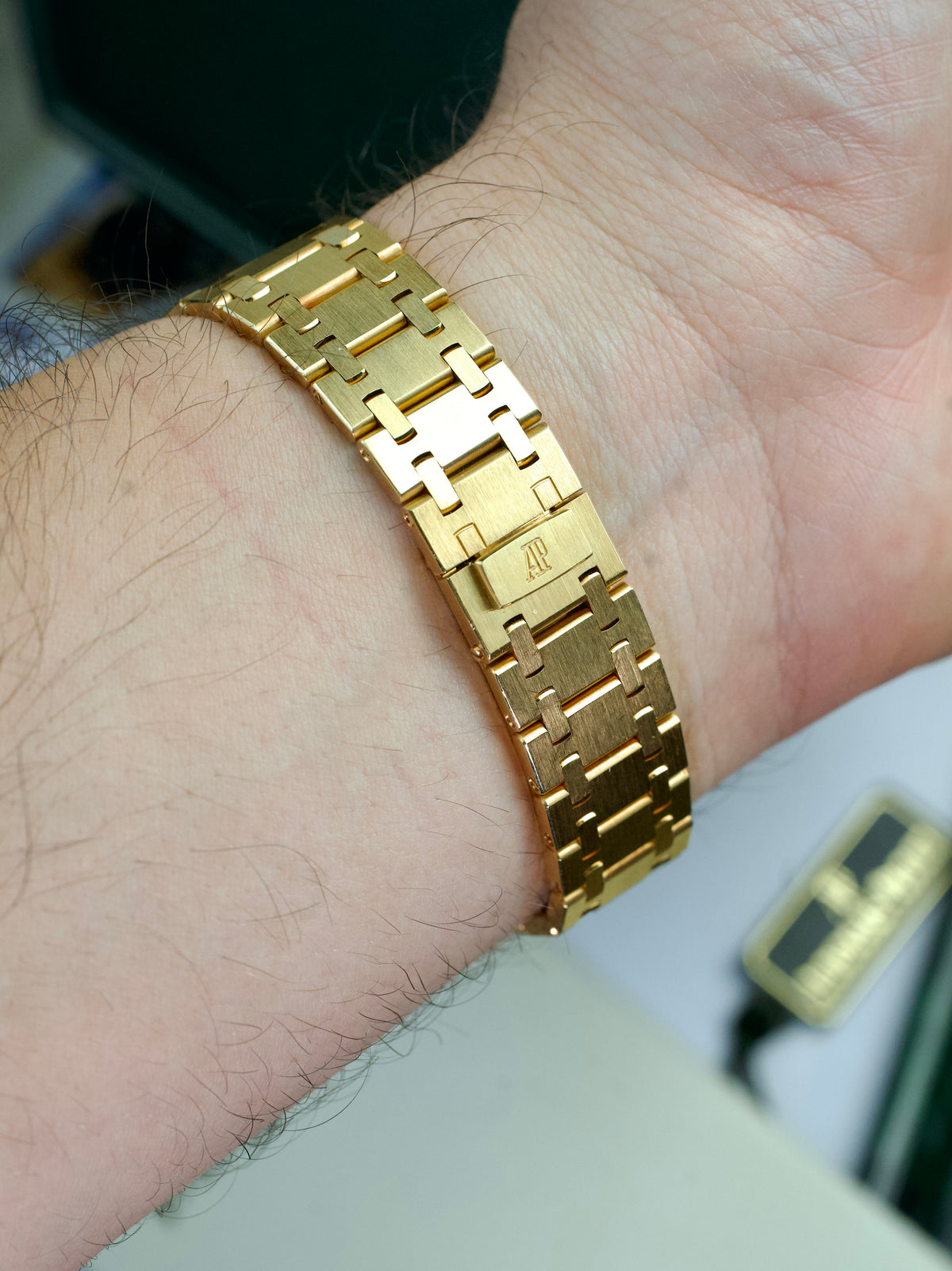 Audemars Piguet Royal Oak 14790BA MK2 FULL SET 18 carat gold 1990s