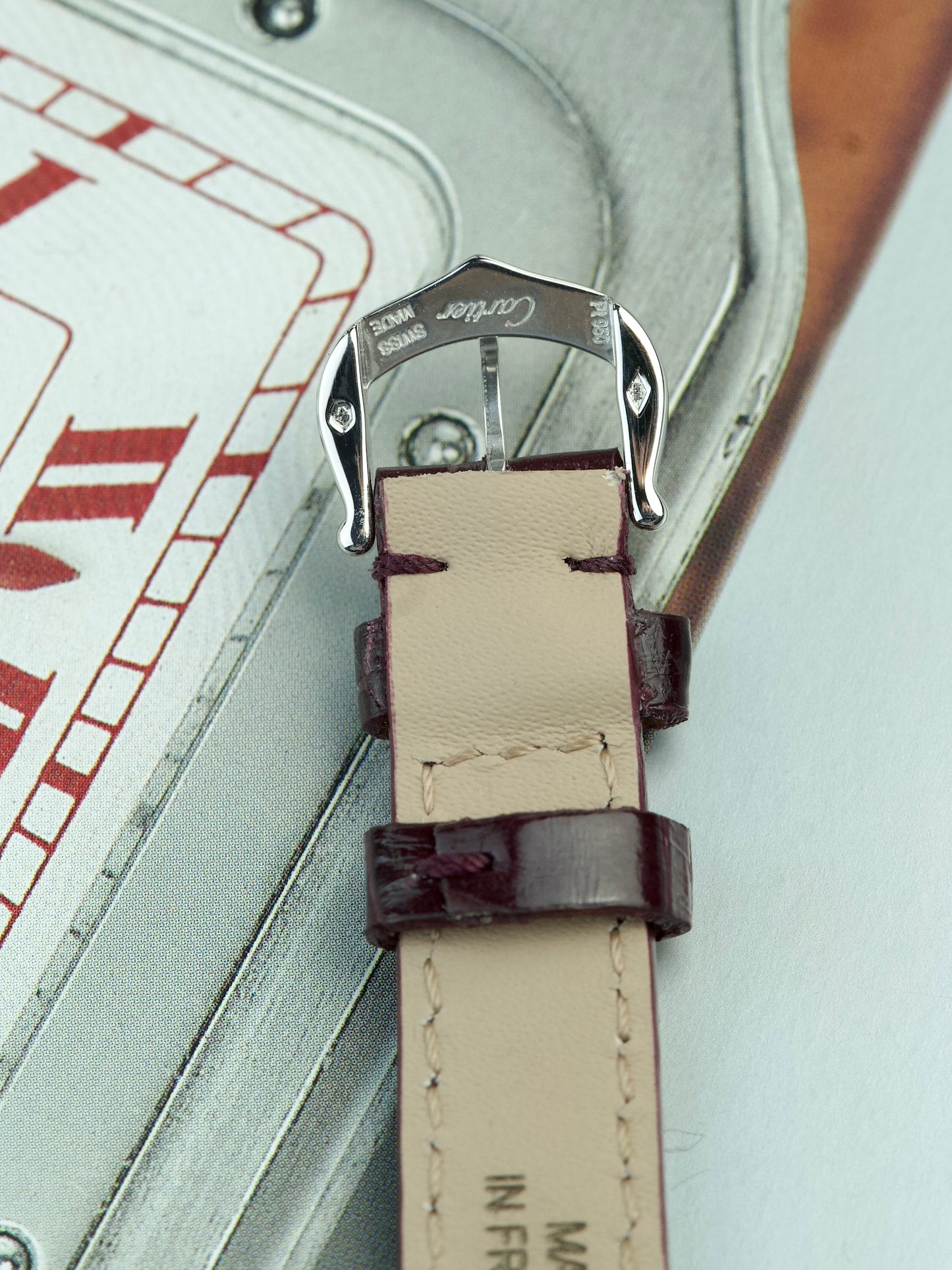 Cartier Rouge Santos Dumont 96053 Paris Platine Red Numerals Extra Plate Platine Platinum 1980s