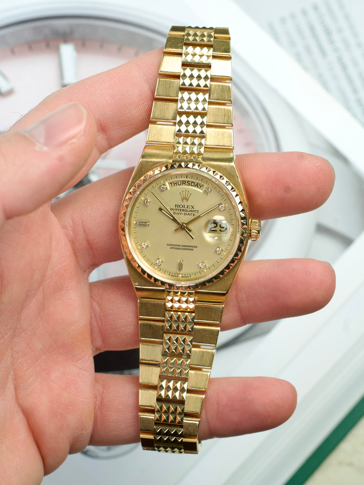 Rolex Day Date Pyramid Oysterquartz 19028 T swiss T Yellow Gold 1970s