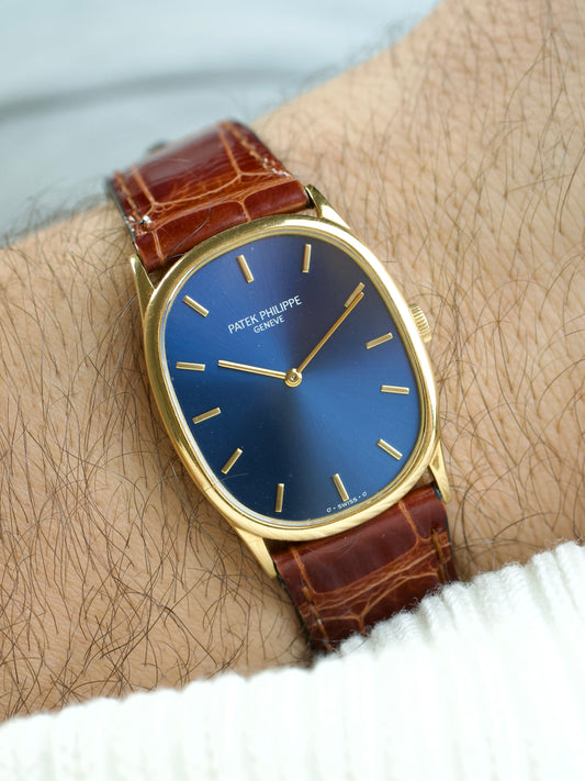 Patek Philippe Ellipse 3846 Blue Sigma 18 Carat Yellow Gold 1980s