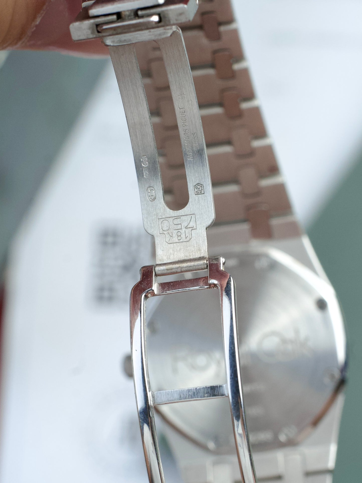 Audemars Piguet Royal Oak 56175BC 18 Carat WHITE Gold FULL SET 1990s neo vintage, clasp
