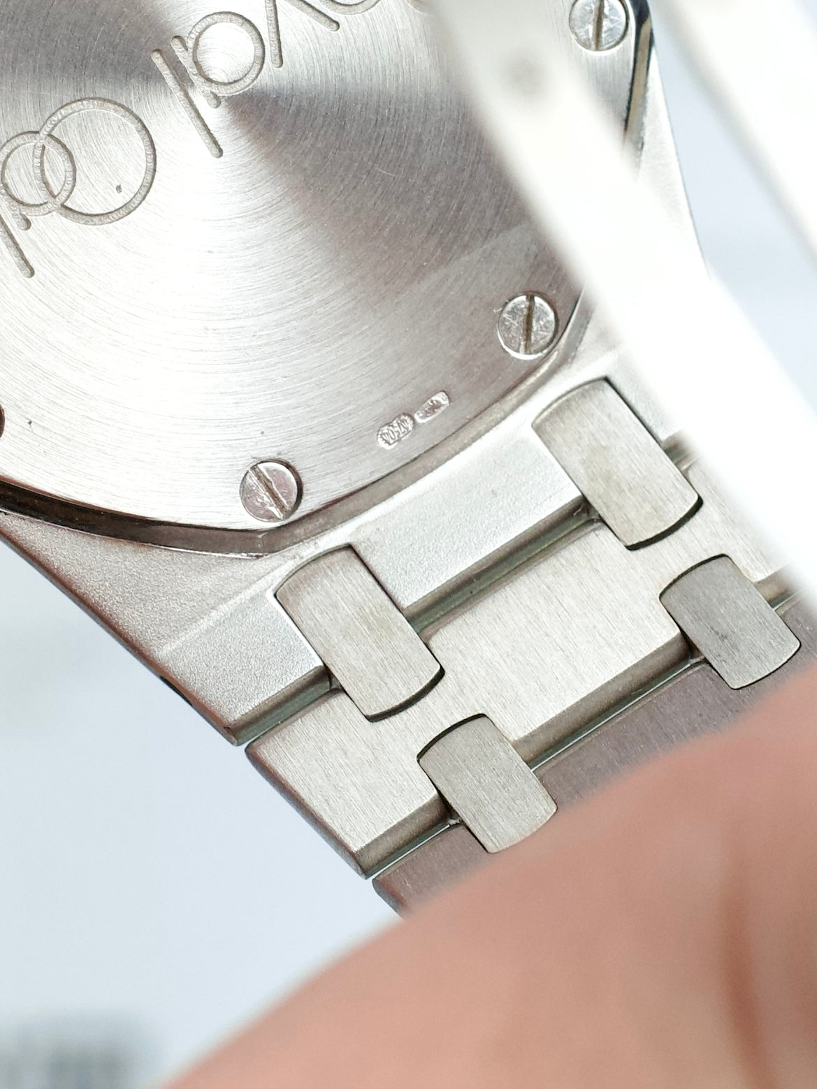 Audemars Piguet Royal Oak 56175BC 18 Carat WHITE preowned watch Gold FULL SET 1990s, back