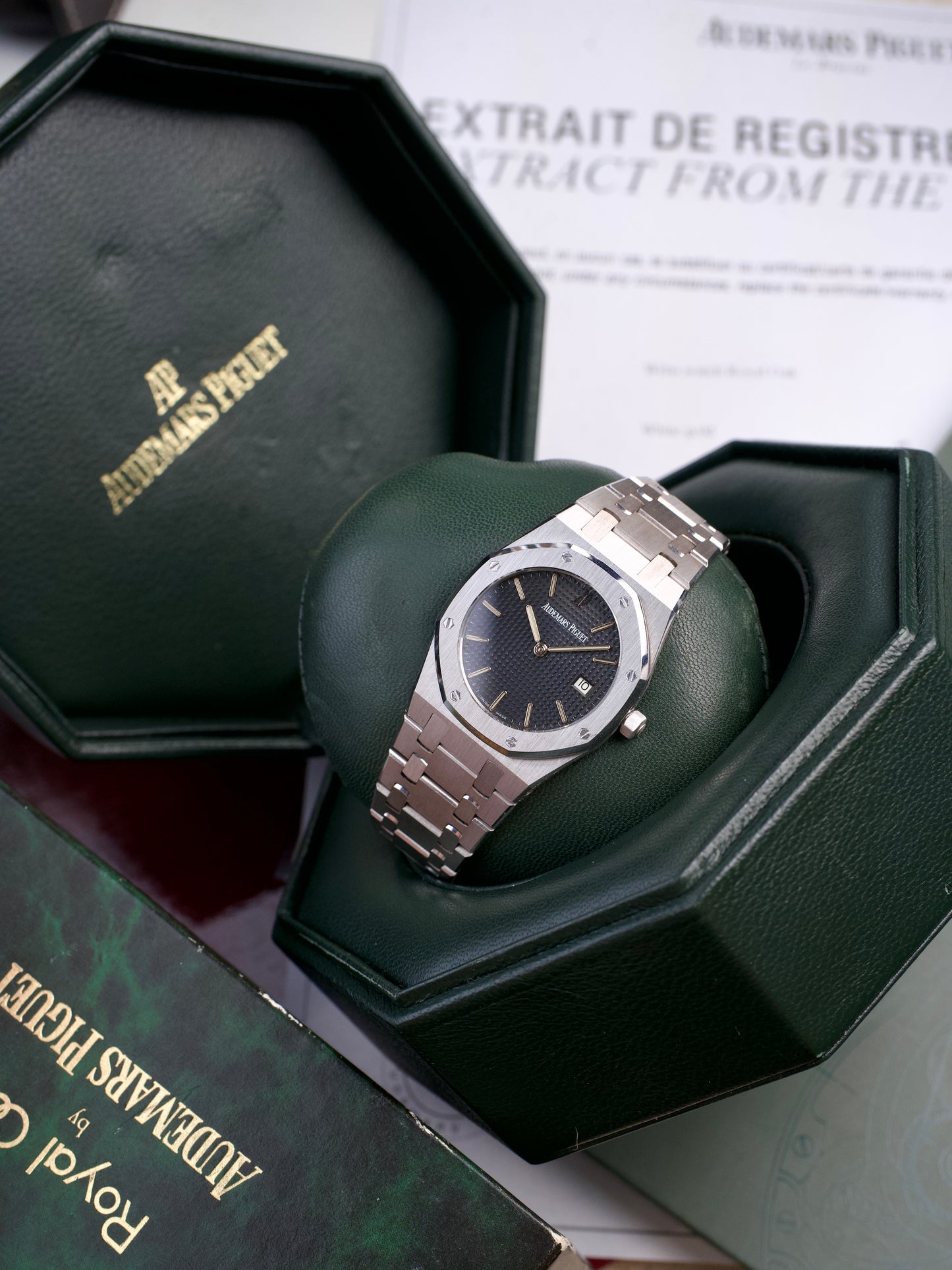 Audemars Piguet Royal Oak 56175BC 18 Carat WHITE investment grade Gold FULL SET 1990s, front