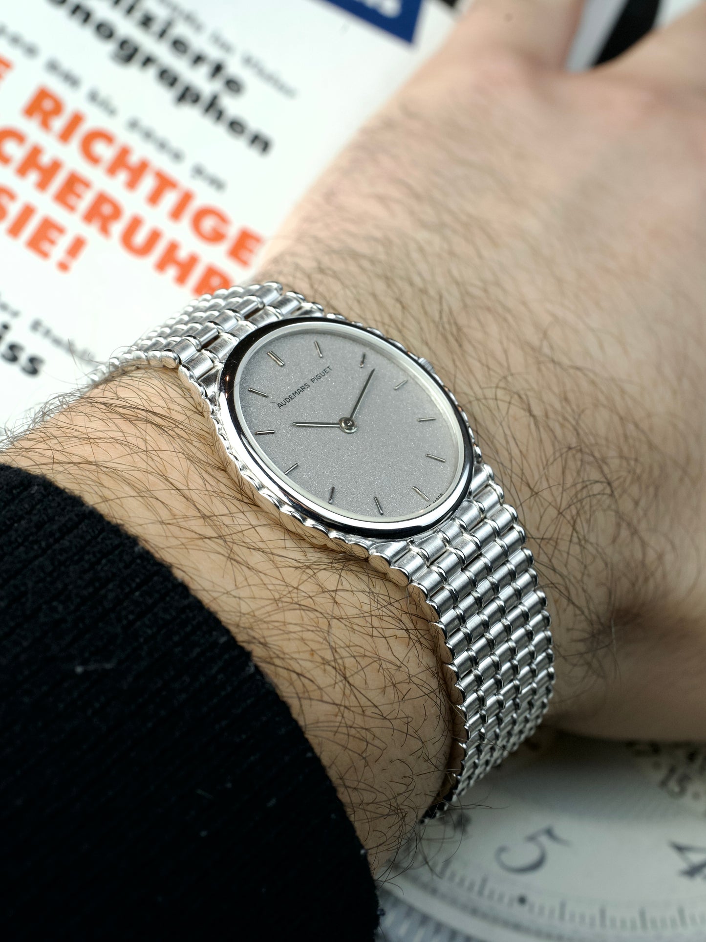 90s Audemars Piguet Bamboo Cobra Snoflake Grey Dial 18 Carat White Gold