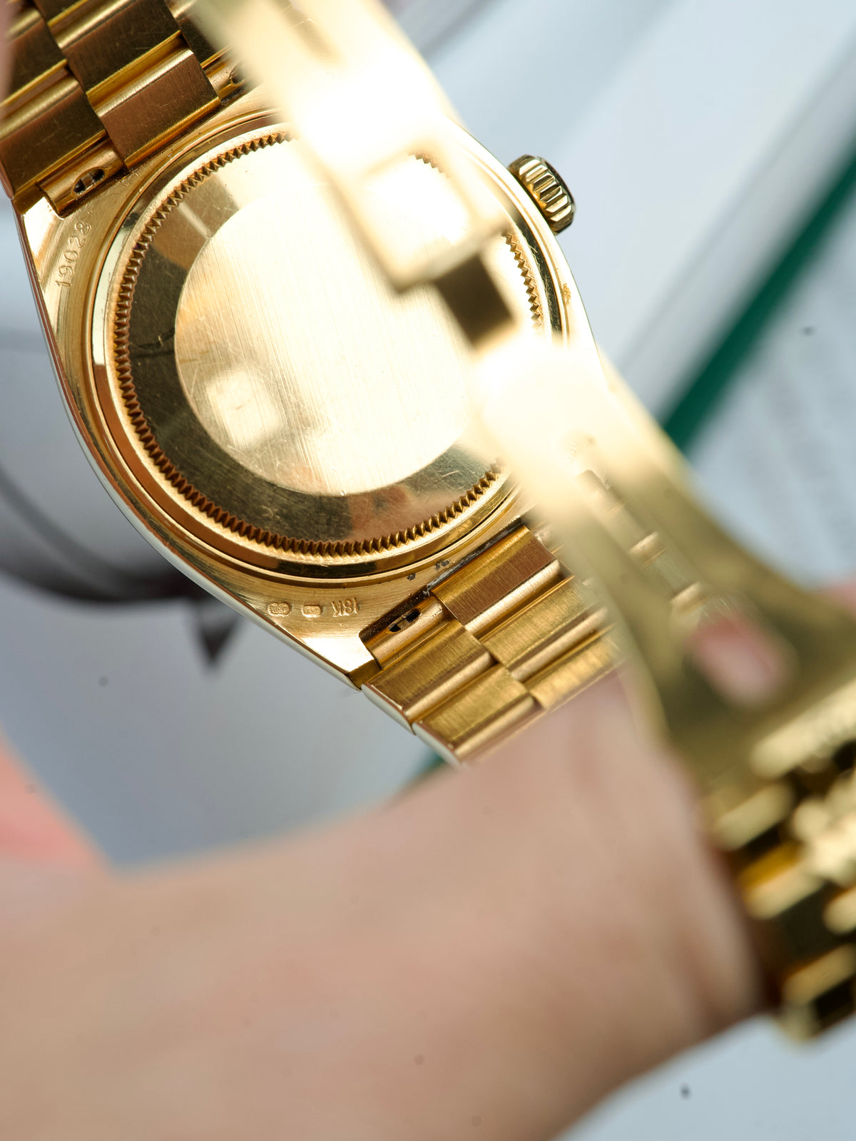 Rolex Day Date Pyramid Oysterquartz 19028 T swiss T Yellow Gold 1970s