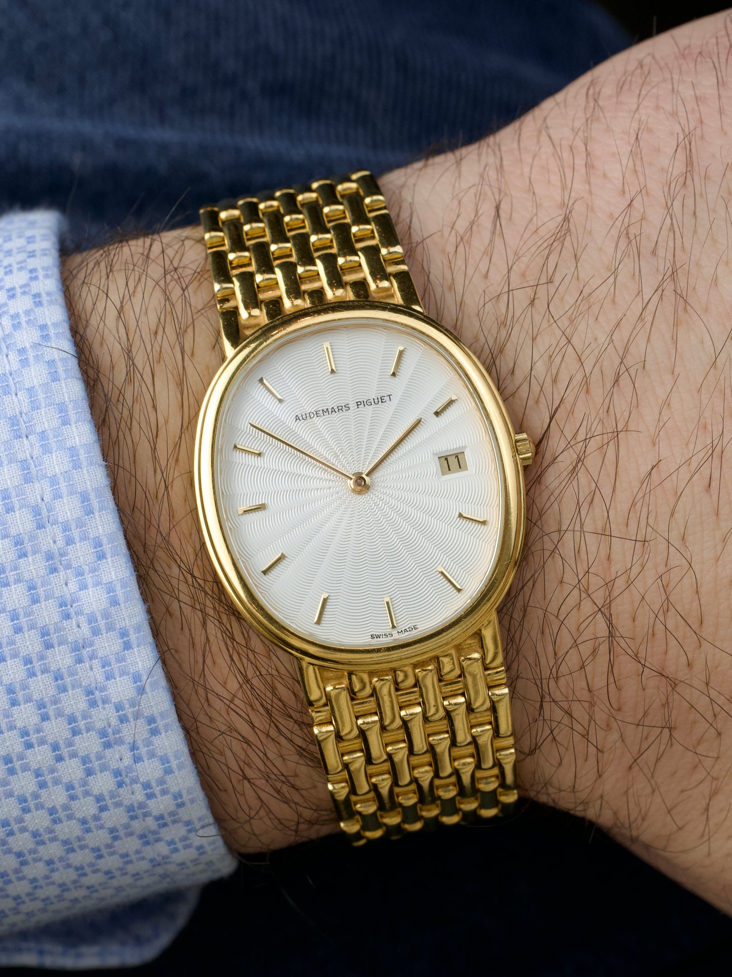 Audemars Piguet AP BA 65454 Ellipse Guilloche Date 18 Carat Yellow Gold 1990s