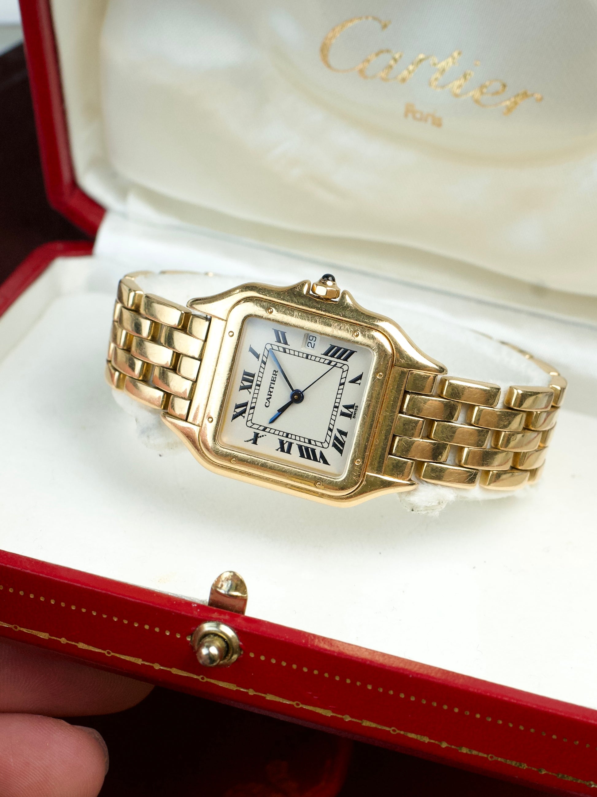 Cartier Panthere 10600 M FULL SET vintage watch 18 carat Gold 1990s, front