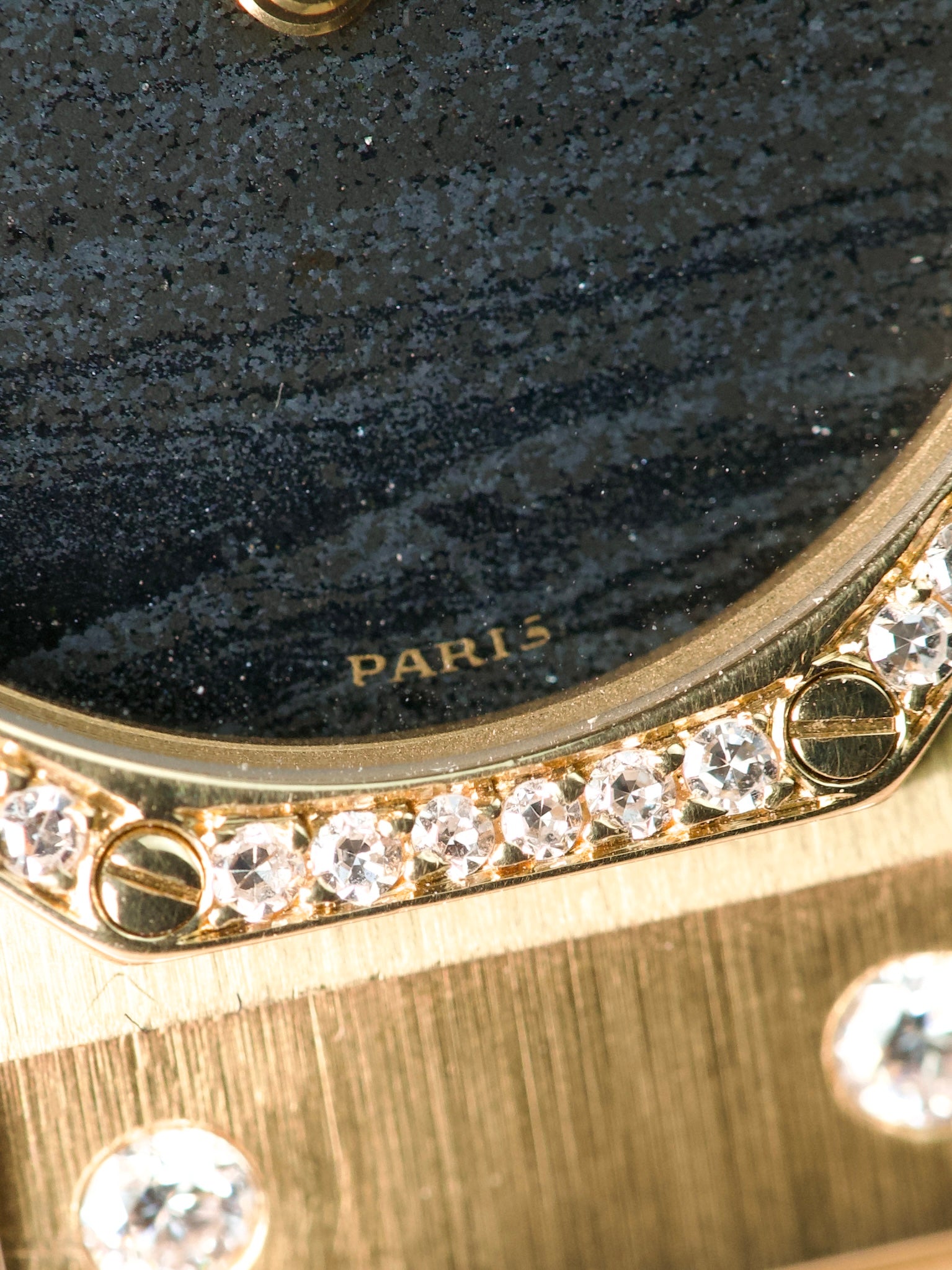 Cartier 2965 ferrite Paris, dial close up
