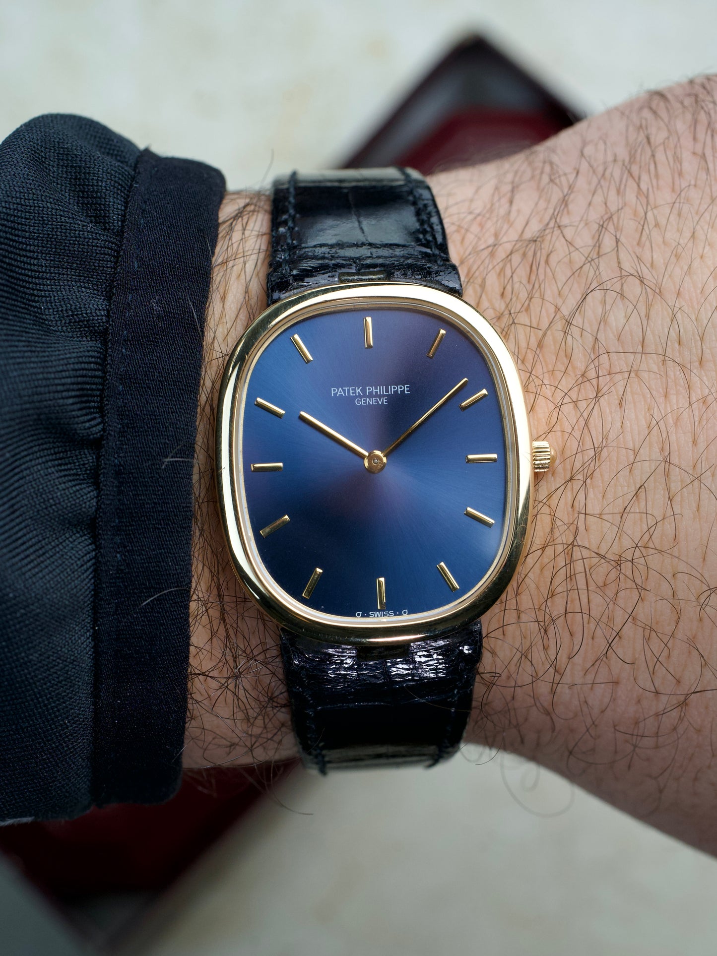 Patek Philippe Ellipse 3738j Blue Sigma 18 Carat Gold Jumbo automatic 1980s