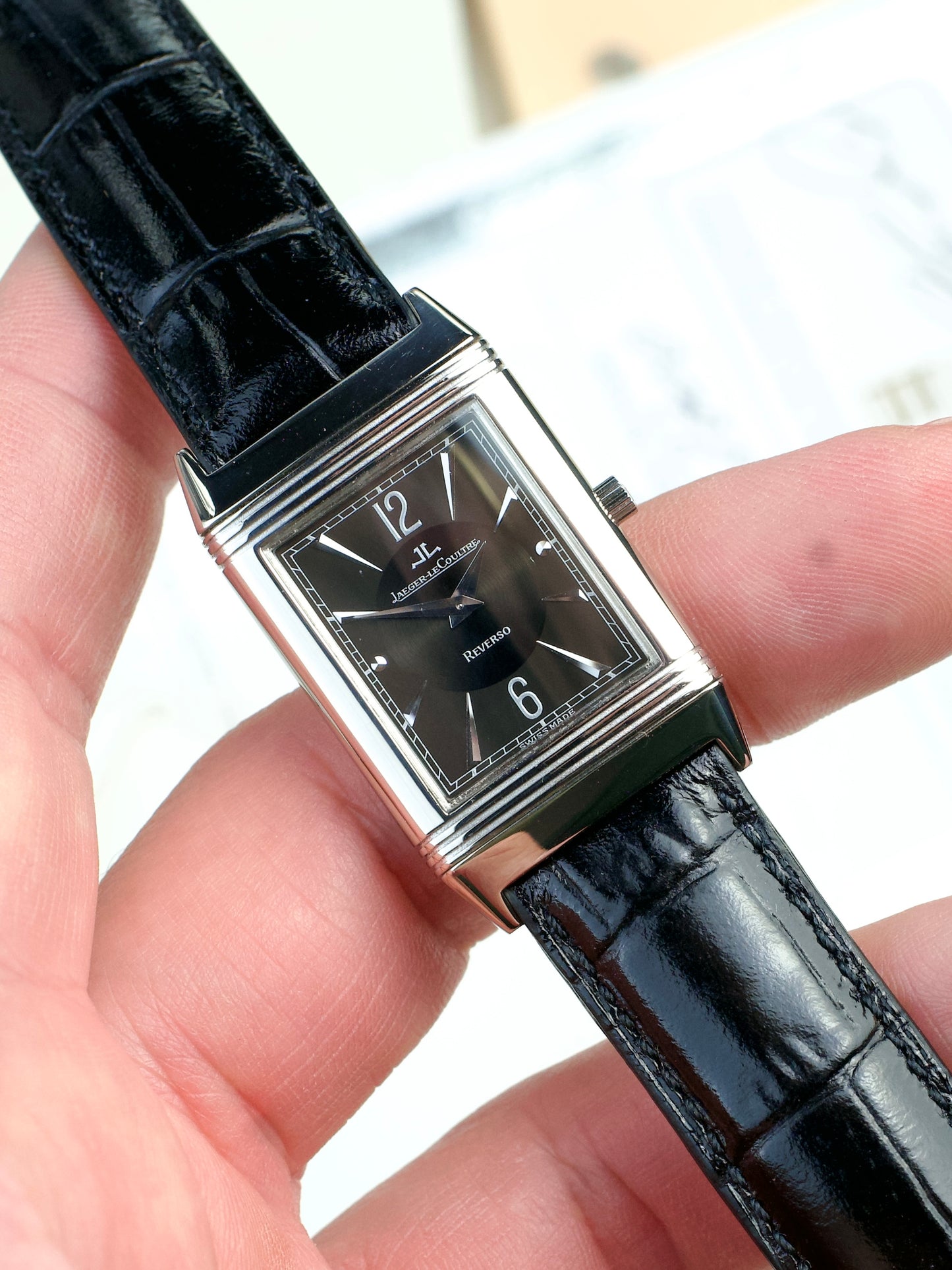 Jaeger LeCoultre Reverso FULL SET Classique 250.3.86 Art Deco JLC 18 Carat White Gold investment grade, front