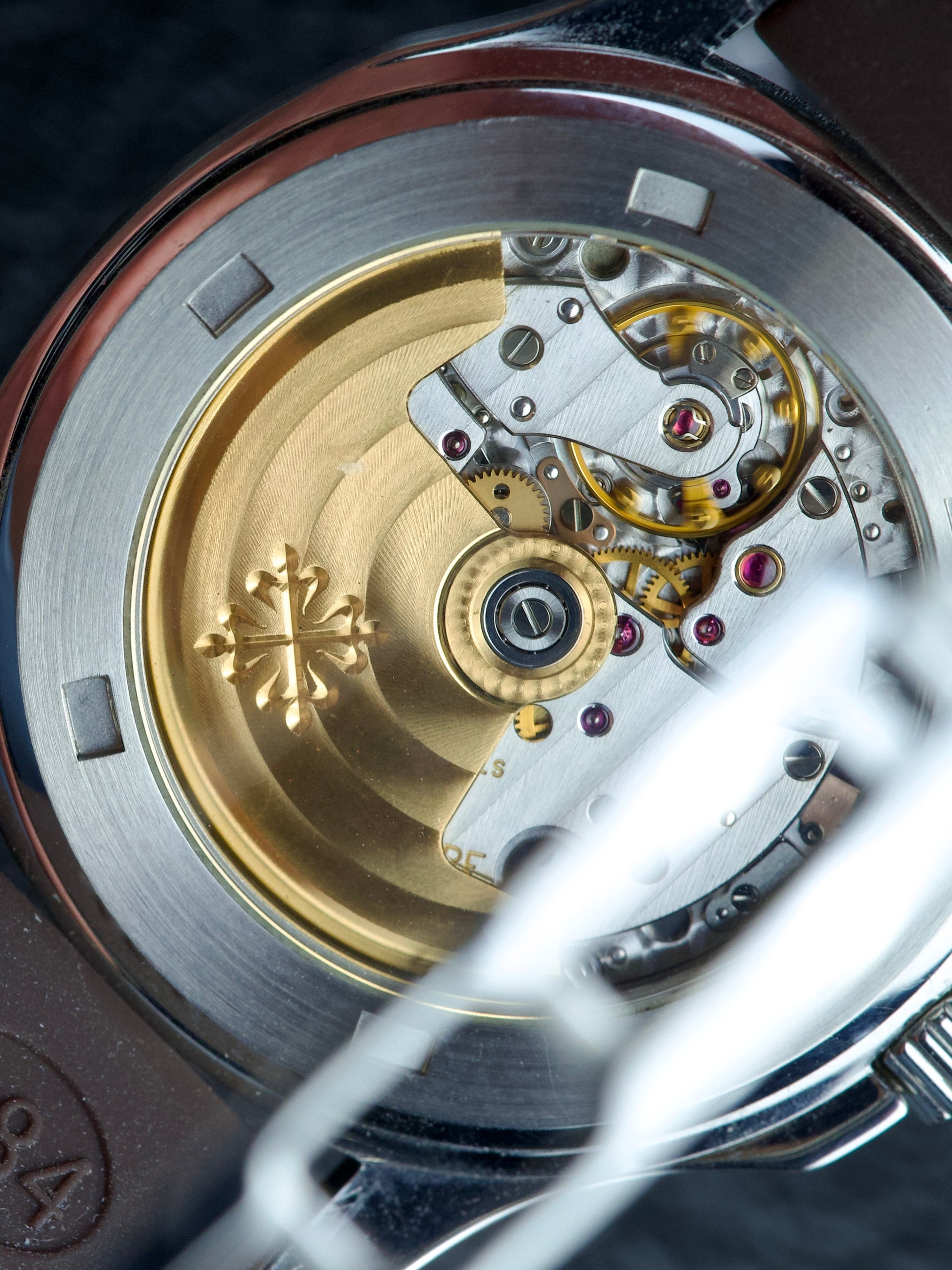 Patek Philippe Aquanaut 5065A FULL SET Tritium Dial luxury watch, back