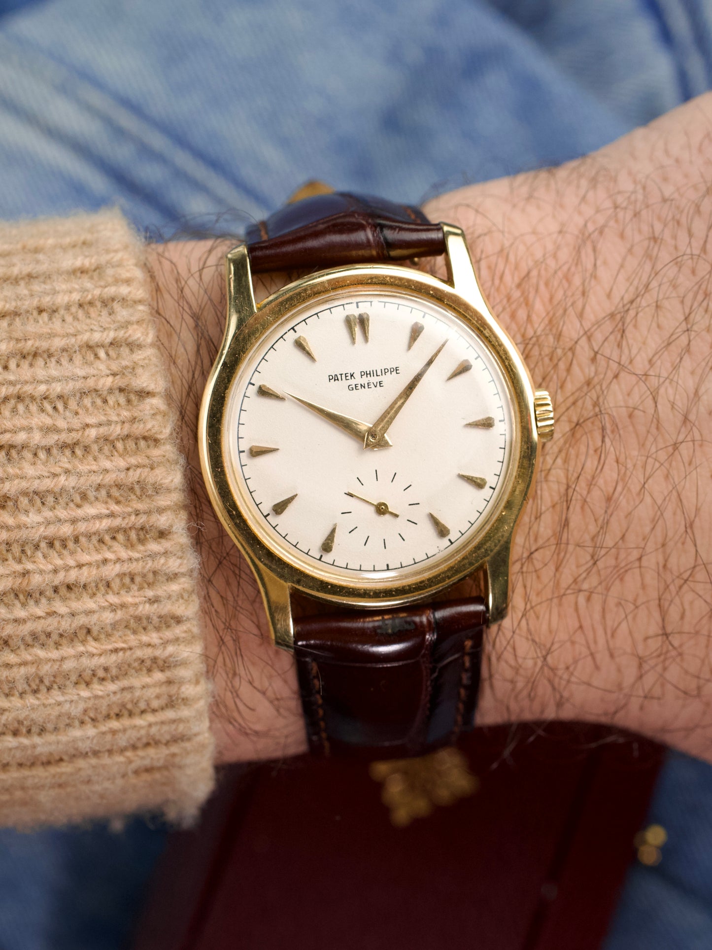 Patek Philippe Calatrava 2450j 18 Carat Gold automatic 1950s vintage watch, wrist shot