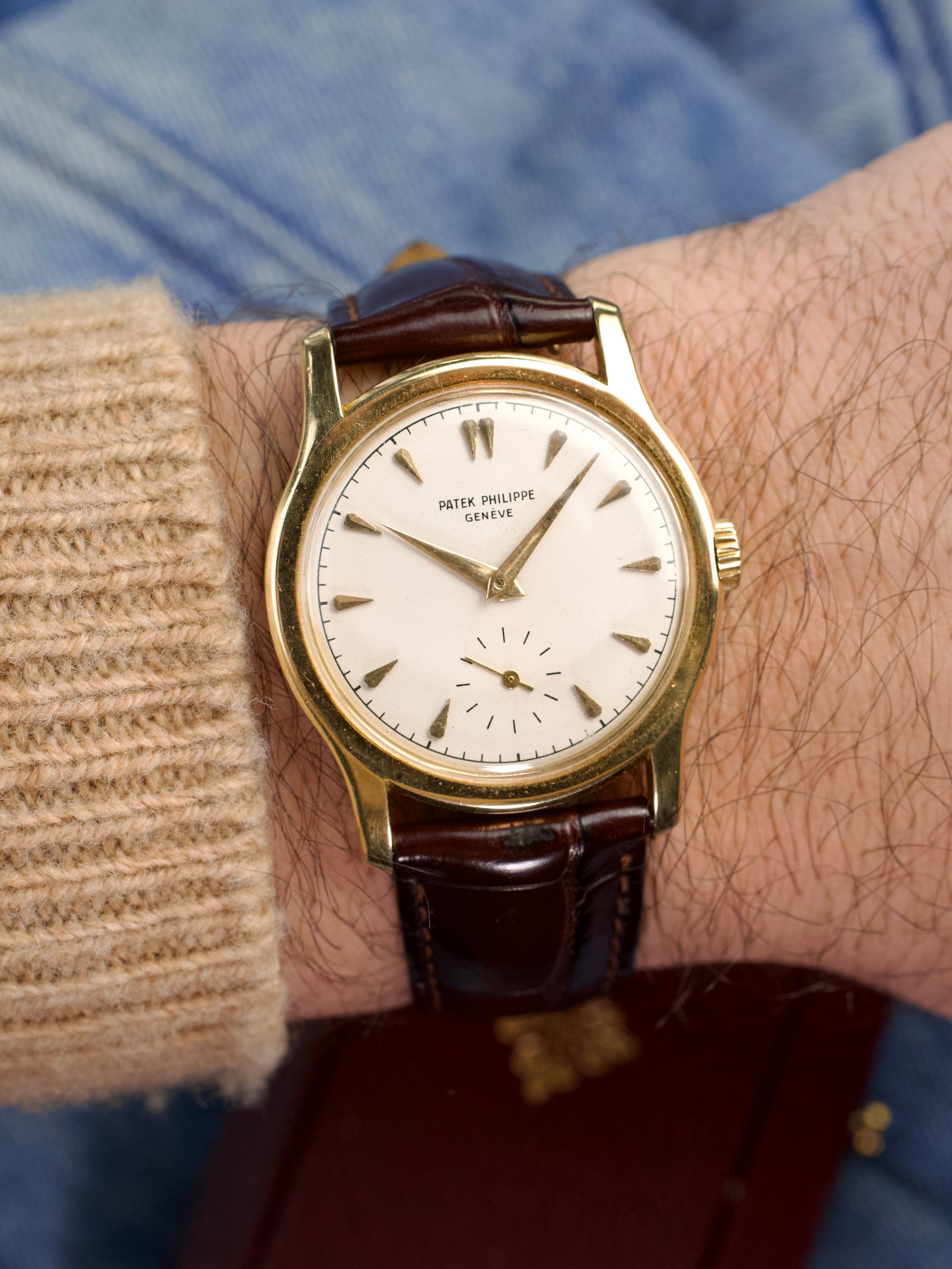 Patek Philippe Calatrava 2450j 18 Carat Gold automatic 1950s vintage watch, wrist shot
