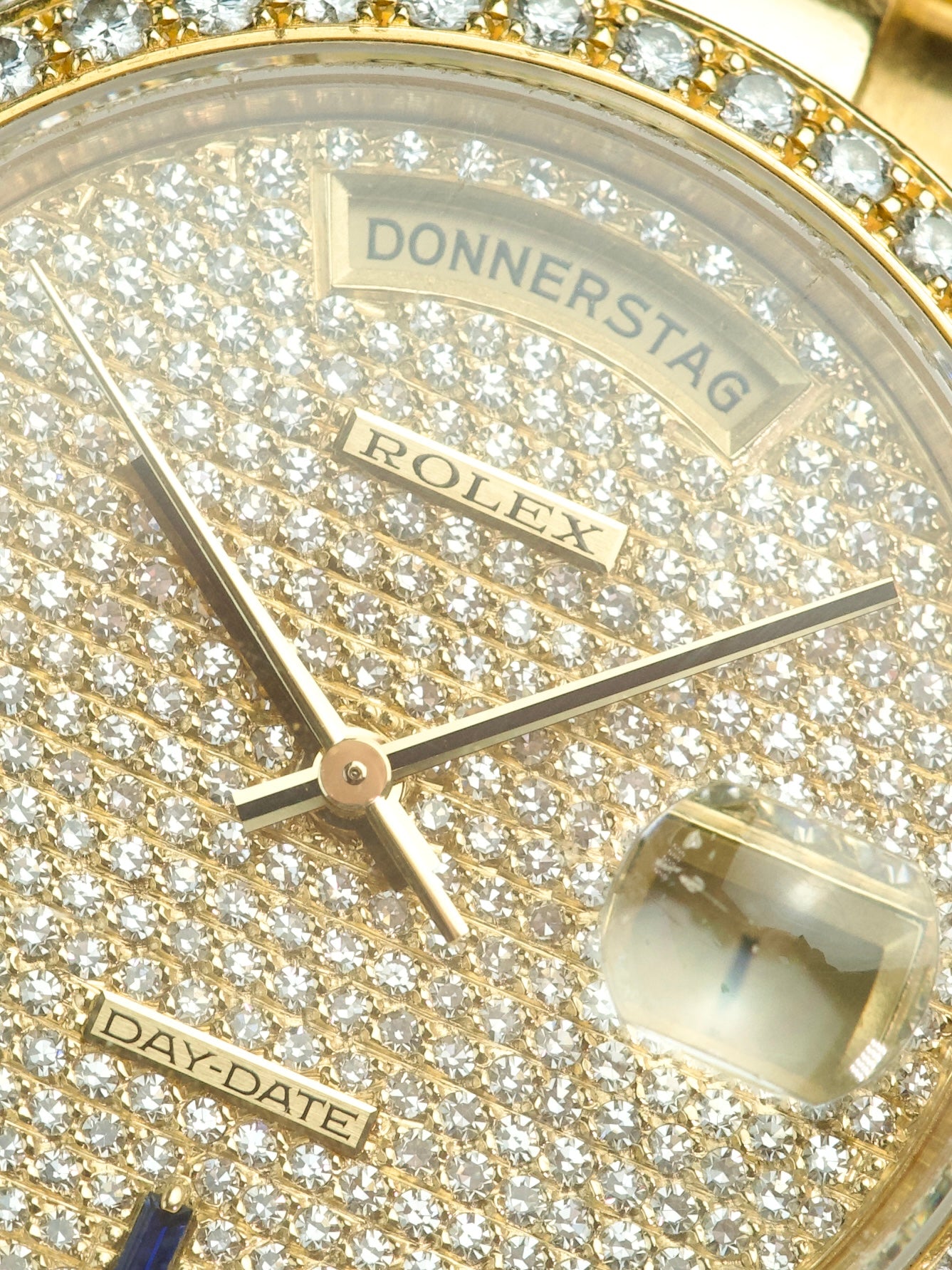 Rolex Day Date 18388 investment, macro front